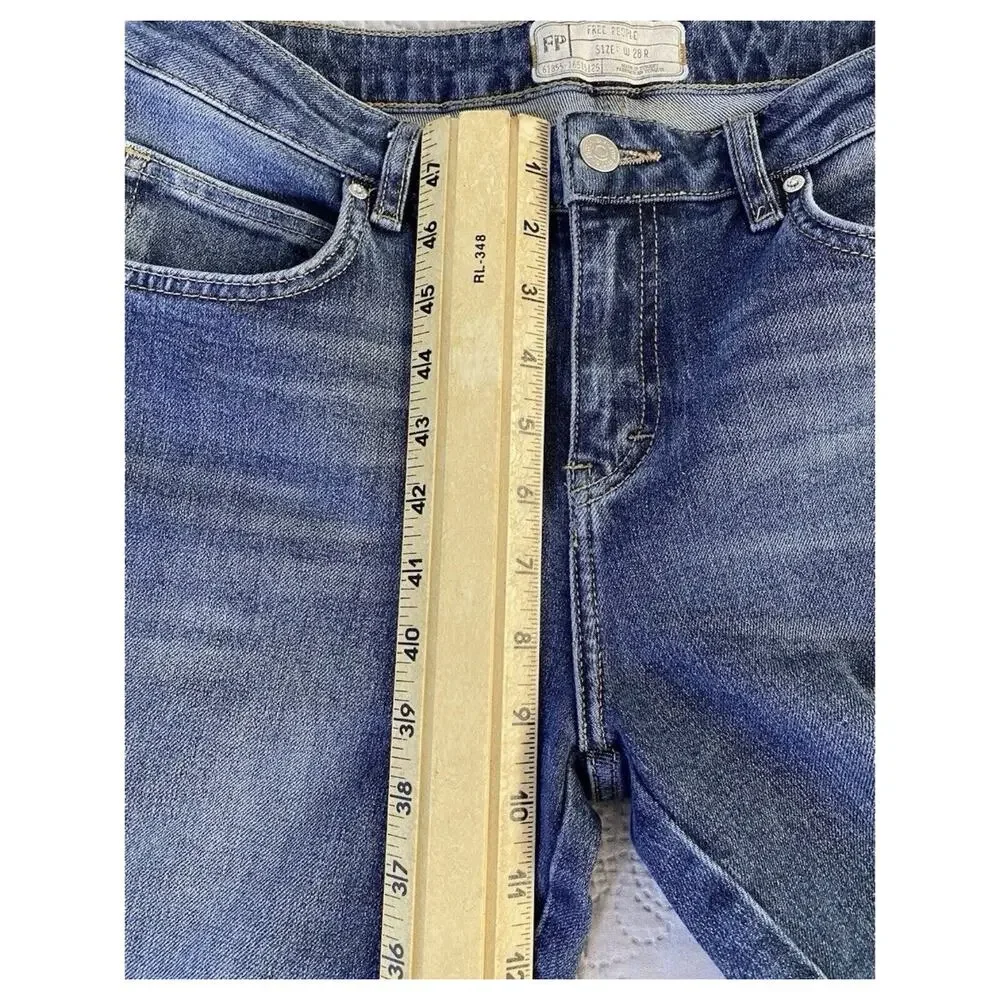 Free People Cropped Kick Flare Jeans Raw Hem Side Slit Stretch Denim W28
